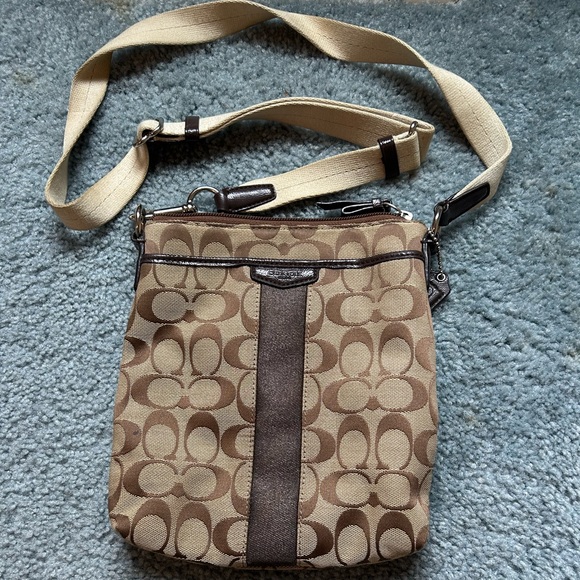 Coach Handbags - Coach Crossbody Purse